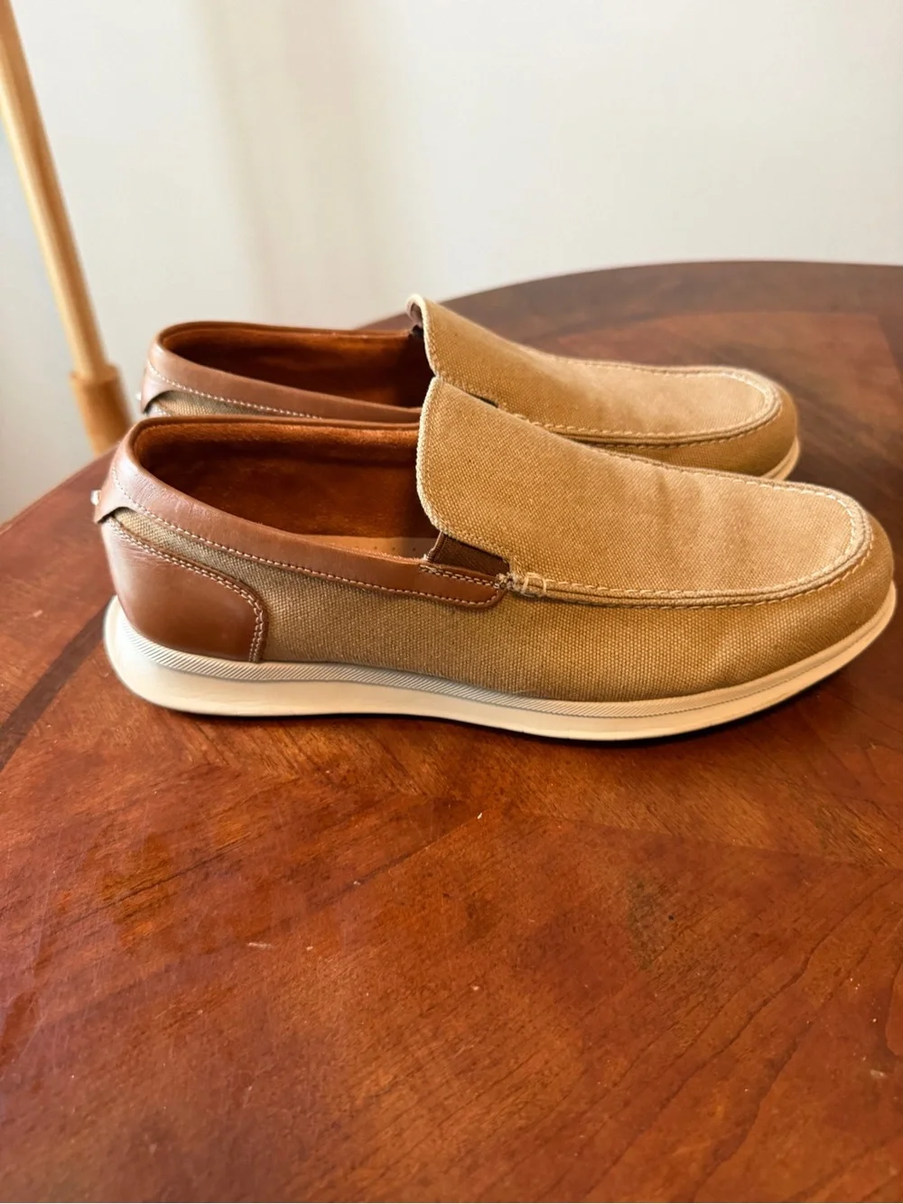 Florsheim Montigo Venetian Moc Toe Tan Loafers Size 8 W Khaki Slip on Shoes